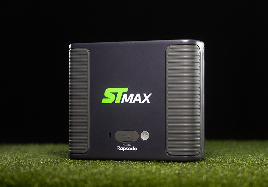 skytrak st max launch monitor and golf simulator back live