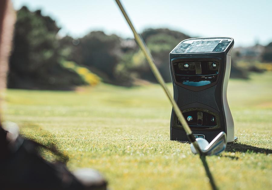 foresight gcquad launch monitor golf simulator outdoor front
