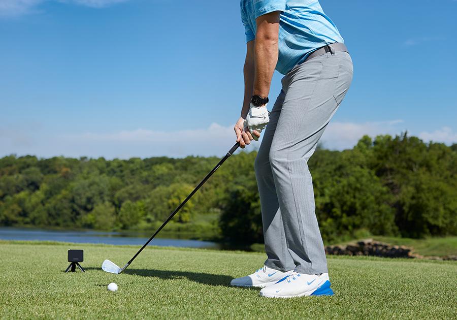 Garmin Approach R10 Launch Monitor and Golf Simulator - Course View